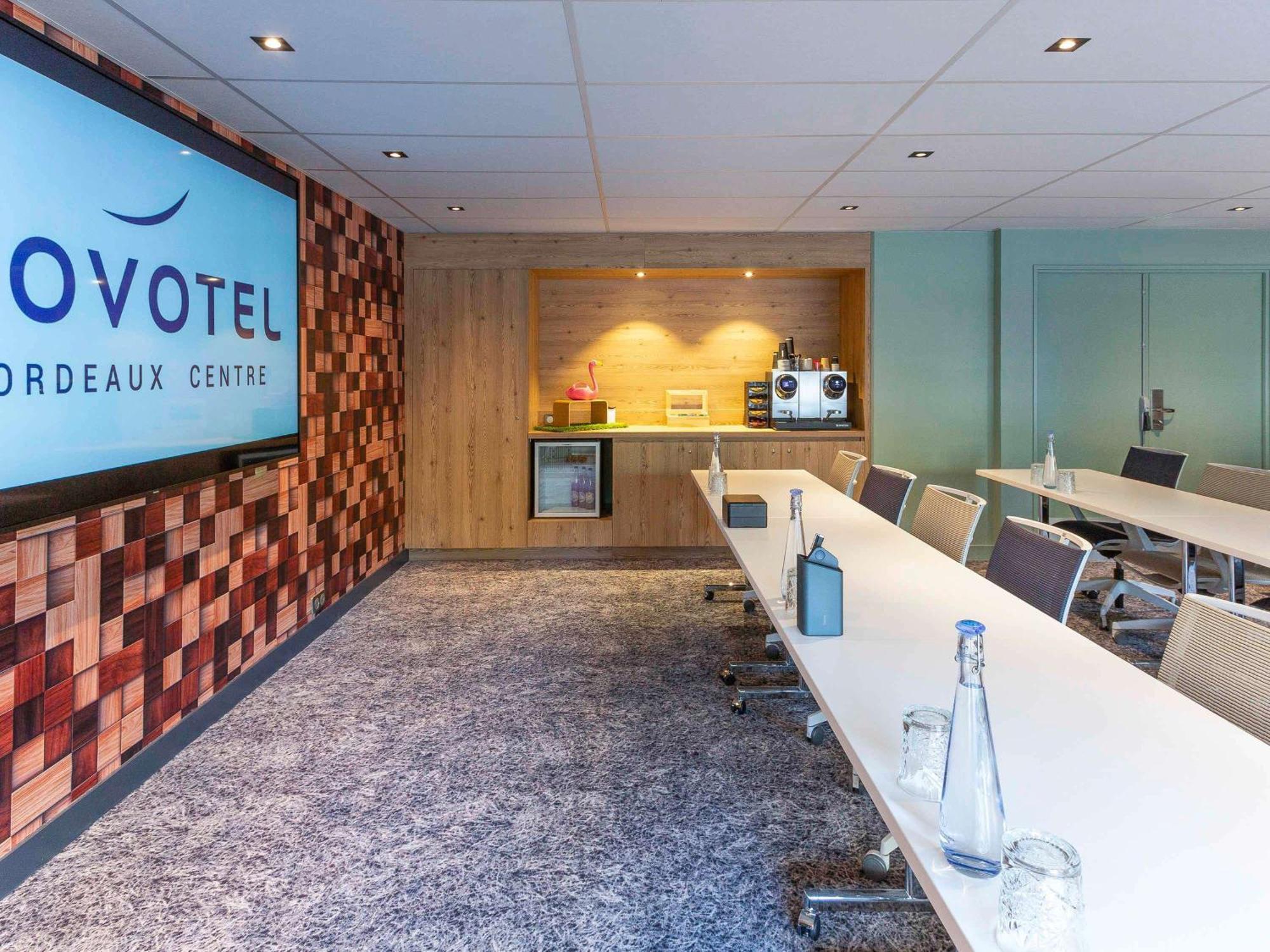 Novotel Bordeaux Centre Ville Экстерьер фото