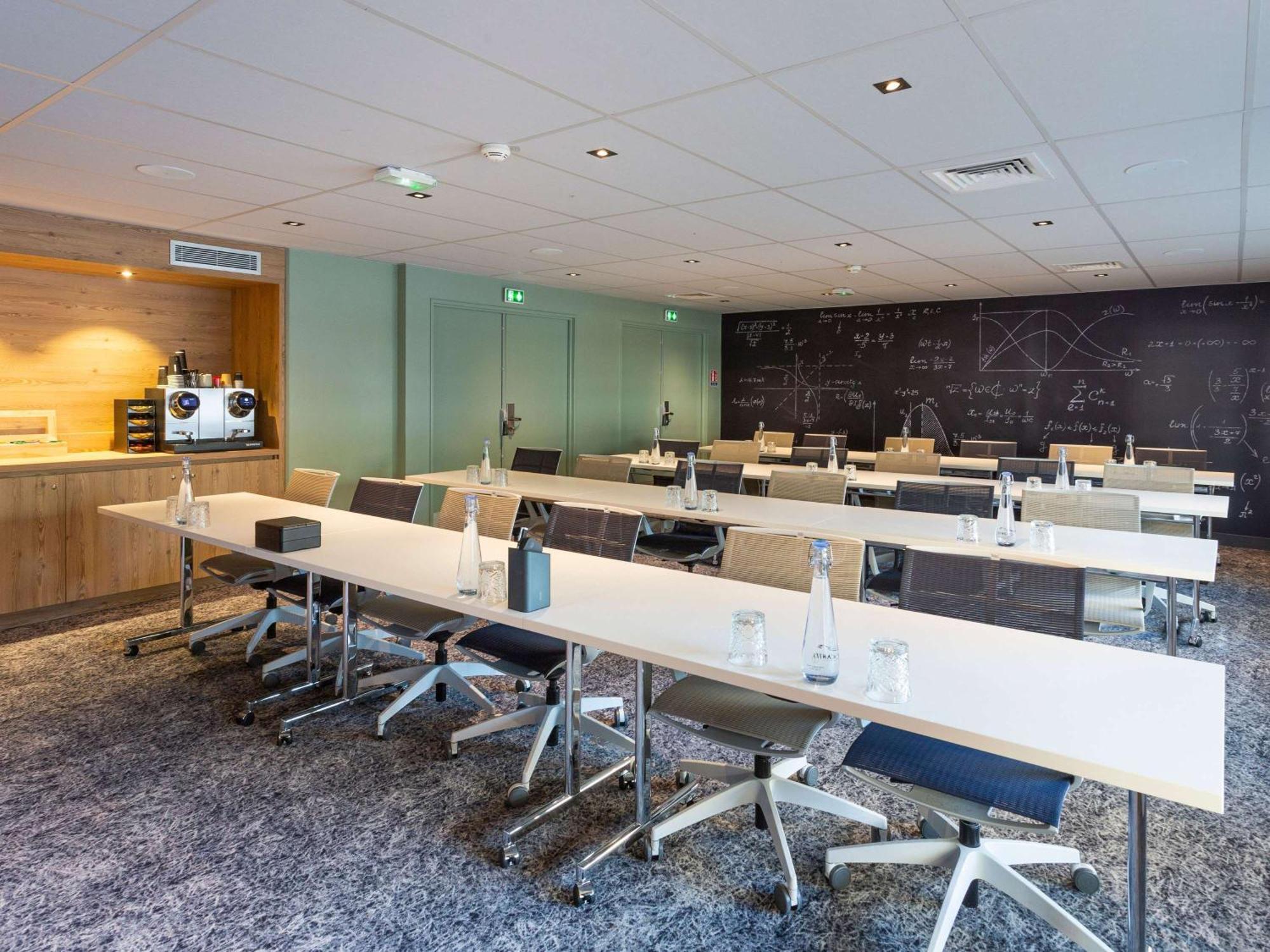 Novotel Bordeaux Centre Ville Экстерьер фото