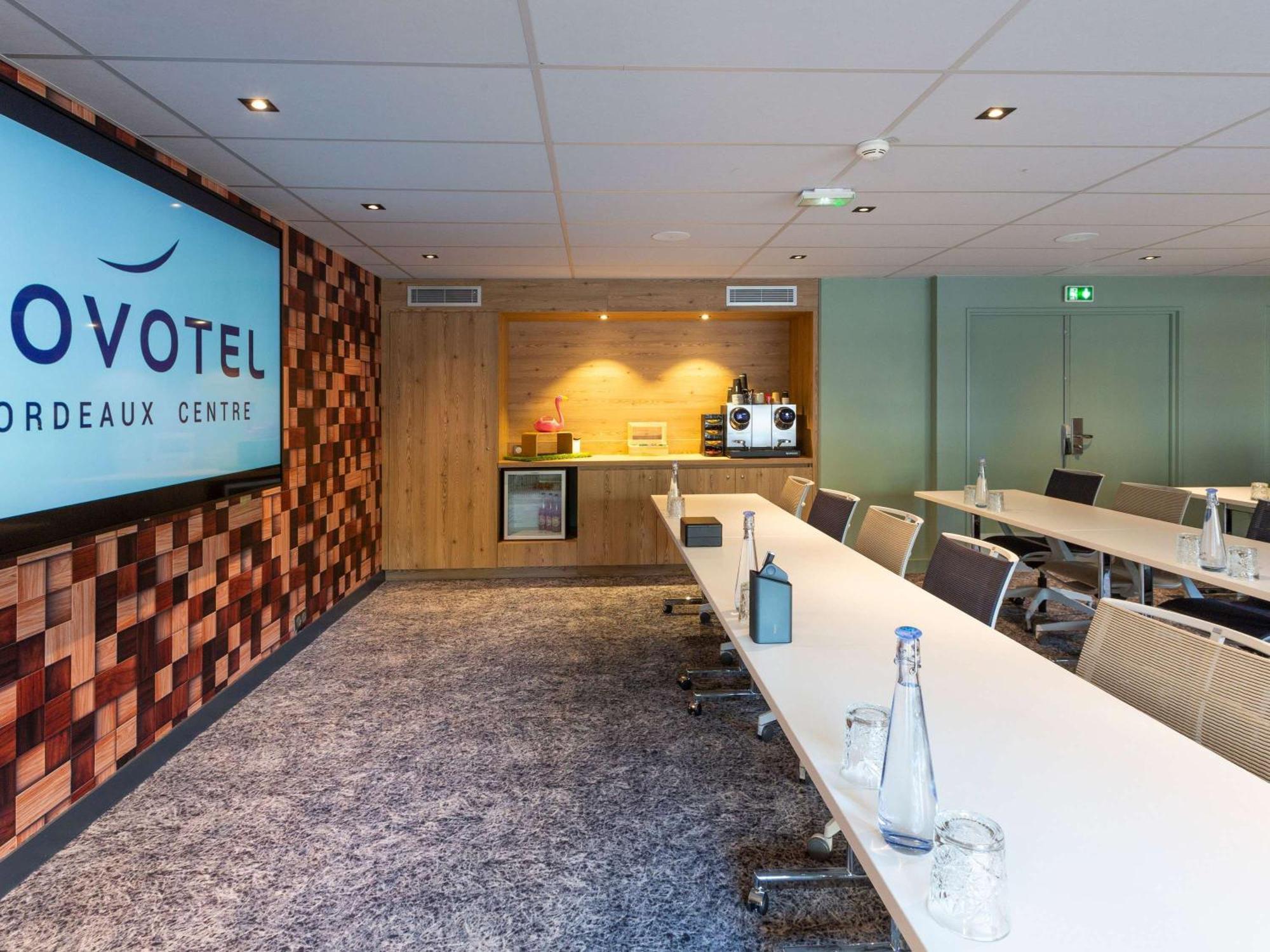 Novotel Bordeaux Centre Ville Экстерьер фото