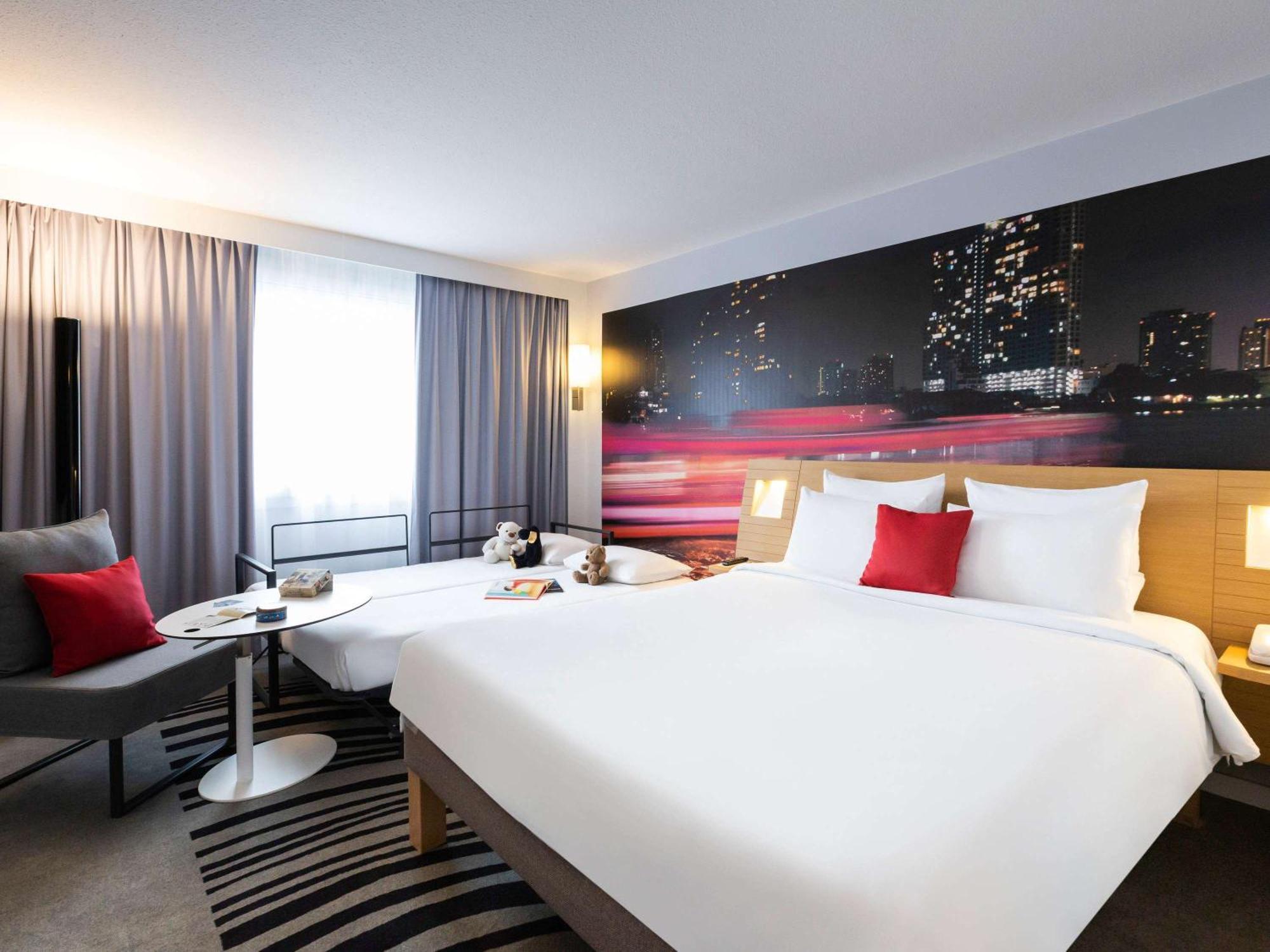 Novotel Bordeaux Centre Ville Экстерьер фото