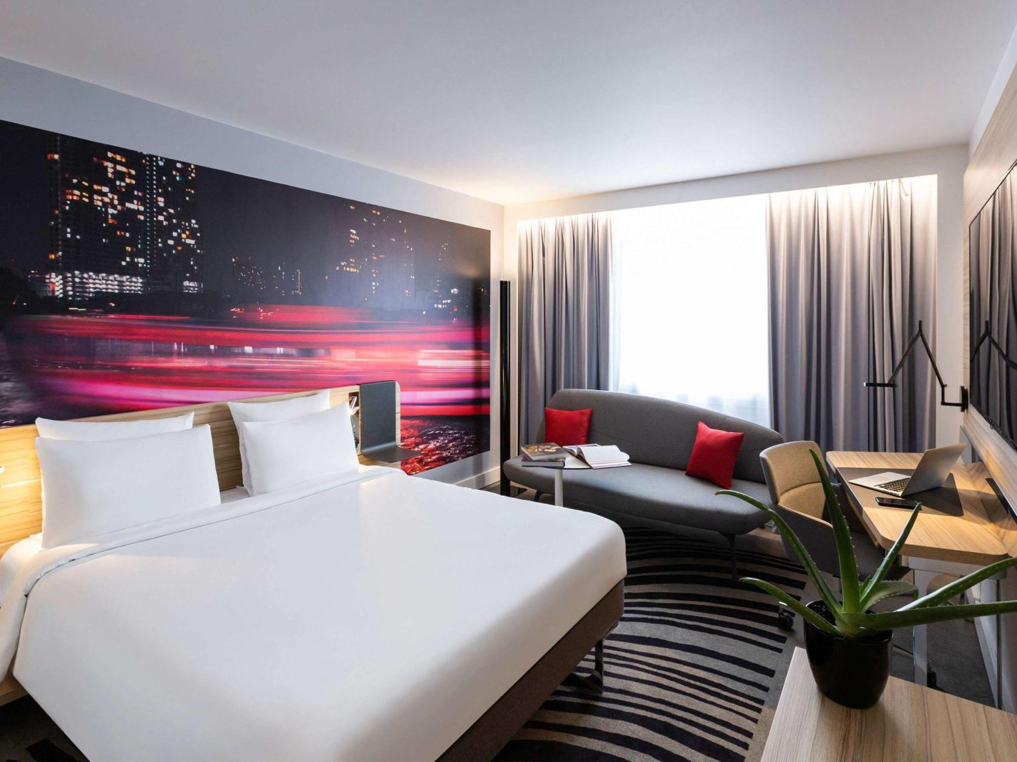 Novotel Bordeaux Centre Ville Экстерьер фото